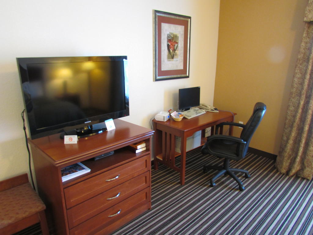 Готель Super 8 By Wyndham Austin/Airport South Номер фото